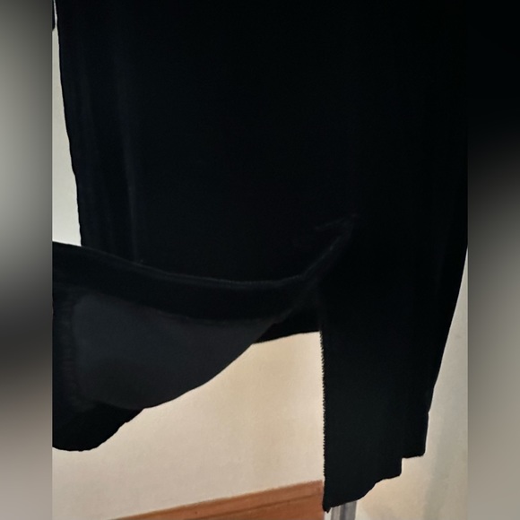 Renditions New York Vintage Black Velvet 80’s. Dress V Low Cut Back W Bow Sz 8 - Picture 9 of 16